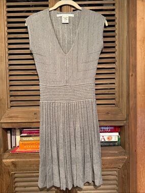 Max Studio Silver-Gray Ribbed V-Neck Midi Dress